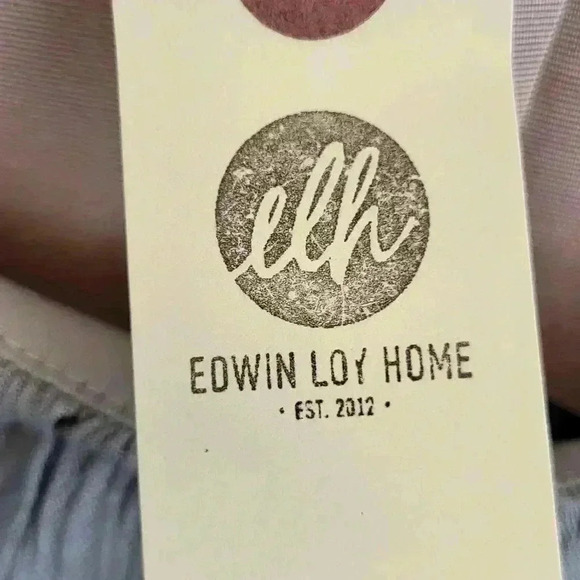 Doe and Rae NWT New Light Gray Tiered Midi Dress Womens Size Small - Picture 8 of 13